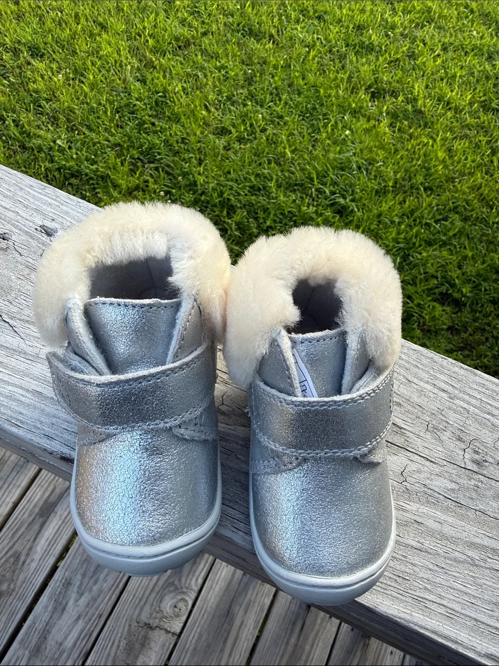 UGG Kids Metallic Silver Faux-Fur Velcro Booties